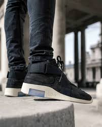 Fear Of God X Nike Air Raid Black In 2020 Sneakers Men Fashion Sneakers Fashion Sneakers