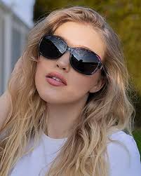SIPHEW Oversized Polarised Sunglasses for Women, Classic Design Ladies  Sunglasses with UV400 Protection Wrap around Sun Glasses : Amazon.co.uk:  Fashion