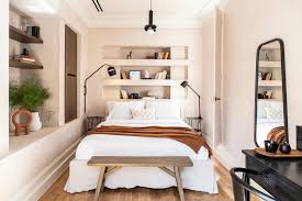 A few essential items will help you create a luxury bedroom suite all your own. How To Decorate A Bedroom Like A Hotel Top Hotel Styled Bedroom Ideas