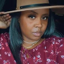 Calandra Rivers's Instagram, Twitter & Facebook