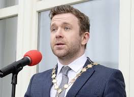 Potential ban of single-use vapes welcomed, unclear position in Northern  Ireland