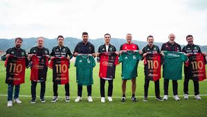 Rafa Márquez visitó al Atlas en Guadalajara en su gira por los equipos de la Liga MX