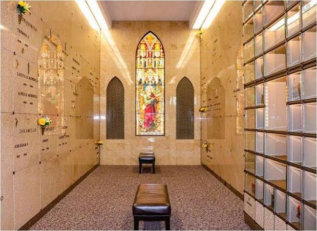 Mausoleum | Monthly Payment Programs - Memorial Funding