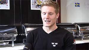 This item is 100% authentic and was hand signed by the athlete. Colorado Avalanche Gabriel Landeskog Gif Find On Gifer