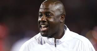 Arizona DC Marcel Yates won't let friendships get in the way against former  boss