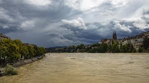Auch wenn es heute nicht ganz so viel geregnet hat, wie zuerst befürchtet: Update Unwetter In Der Schweiz Zdfheute
