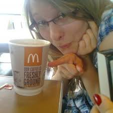 Emily Nobbs (@Eemohlish)