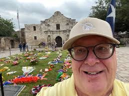 Robb Dunn's Instagram, Twitter & Facebook