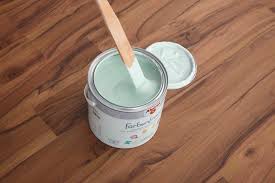 Weihnachts stanzbögen sind auch eine perfekte weihnachtsgeschenk für kinder. Deko An Der Wand Mit Selbstgemachten Schablonen Diy Academy
