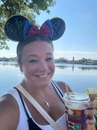 30/2025 Mikey and Minnie sweetheart cafe,Ceaco 1000 части