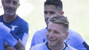 Posso accettare le critiche al calciatore, non gravi. Fiocco Celeste In Casa Immobile Gli Auguri Della Lazio E Della Nostra Redazione