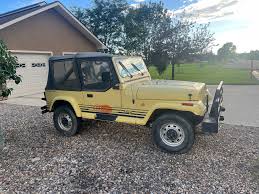 Image result for Beige Jantes 1989 ARO