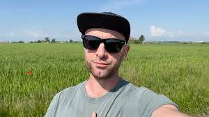 i’m close personal friends with billy corgan’s nephew/i got to know him  three summers ago/when we worked