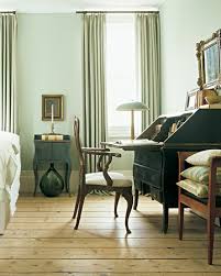 Jerry's paint & wlp center,inc. Benjamin Moore Two Kellys