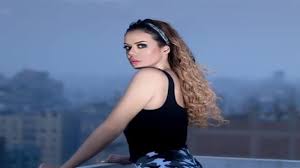 يعود برنامج نفسنة المذاع على قناة القاهرة والناس، بعد توقف دام لأكثر من عام بموسم جديد ومذيعات جدد، فـلأول مرة ينطلق موسم بدون الفنانة بدرية طلبة والفنانة هيدي كرم، وانتصار وشيماء سيف وندى محمدي. Ø¥ÙŠÙ…ÙŠ Ø³Ø§Ù„Ù… Ø¨ØµÙˆØ±Ø© Ø¬Ø±ÙŠØ¦Ø© Ù‡ÙƒØ°Ø§ Ø§Ù„Ù…Ø±Ø£Ø© Ø§Ù„Ù‚ÙˆÙŠØ©