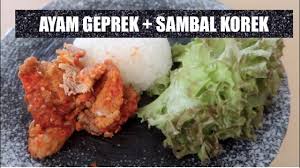 Sambal korek adalah salah satu sambal yang paling mudah dan cepat pembuatannya. Resep Ayam Geprek Sambal Korek Youtube