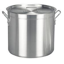 I had 2 options, get a tall narrower pot or a short squater pot and i chose the shorter one since it fits under my overhead microwave and it allows me to also use my back burner. Stock Pot 10 Gallon Caterhire