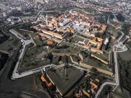 Daca esti in vizita in orasul alba iulia sau ai nevoie de o masina in interes de afaceri, apeleaza cu incredere la firma noastra de inchirieri auto.judetul alba este un loc care merita strabatut de la un capat la altul, un loc cu adevarat istoric. 6 Days Archives Vip Travel