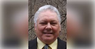 Cecil Hurley's Instagram, Twitter & Facebook