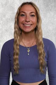 Kelly Whipple's Instagram, Twitter & Facebook