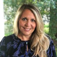 Lisa Lyman's Instagram, Twitter & Facebook