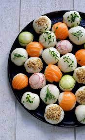 sushi balls pour un aperitif dinatoire un pique nique un plateau tele recettes de cuisine idee aperitif dinatoire cuisine et boissons