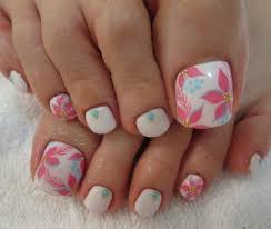 En el canal de nails4sanam puedes ver como la decoracion de uñas para pies con pegatinas de flores. 135 Imagenes Con Los Mejores Disenos De Unas Decoradas Para Manos Y Pies