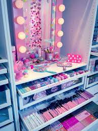 Pin By Kellia On Things I Love Makeup Room Decor Girl Bedroom Designs Beauty Room