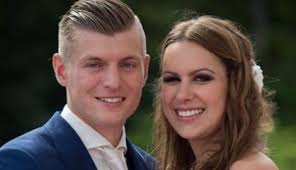On august 14, 2013, jessy gave birth to a son, leon kroos. Mvalle On Twitter Toni Kroos Wife Jessica Farber Https T Co Hupoaxfthh Soccer Wags