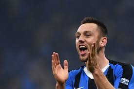 This lad has been around for ages, and still has a contract with inter until 2021! Photo Inter Defender Stefan De Vrij Named In Fifa 20 Team Of The Week