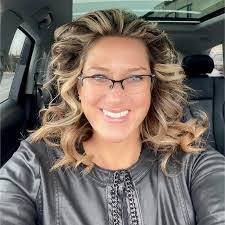 Rachel Leone's Instagram, Twitter & Facebook