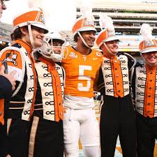 Larry Lowry (@LALcogop)