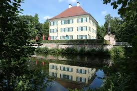 Traditionally spelled hapsburg in english), also called house of austria1 was one of the most influential and distinguished royal houses of europe. Neue Ausstellung Im Sisi Schloss Elisabeth Und Maria Theresia Frauenpower Im Hause Habsburg Presse Augsburg