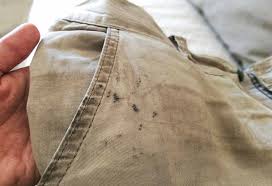 If you get the ointment on fabric, it is likely to leave a stain, which can be difficult to remove with standard cleaning methods. Tips On How To Remove Oil Stains From Clothes