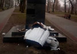 Здесь вы первыми узнаете обо всем, что происходит в харькове. V Harkove Raspravilis S Pamyatnikom Gorkomu Novosti Harkova