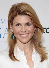 Federal Judge Rules That Lori Laughlin Doesn't Have To Change Attorneys In  Varsity Blues Case