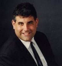 71 Lakeside Dr, Farmingville, NY 11738