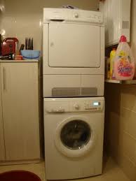 Çamaşır çamasır kurutmak sağlıklı olmadığı i̇çin i̇htiyaç diye düşünüyorum kurutma makinası. Camasir Kurutma Makinasi Kullananlar Buraya