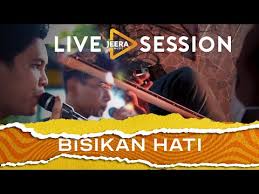 Nenek (pengasuh anak dari raja sengkolo geni). Bisikan Dari Langit Movie Malaywara