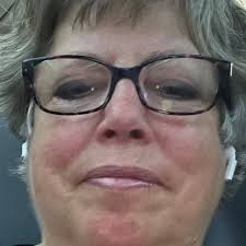 사람들을 내부에 두고 몇 달 동안 운전하지 않는 세계적인 팬데믹을 기억하지 않는 것을 상상해 보세요!