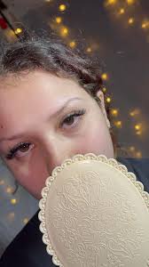 How to make wispy lashes visible?