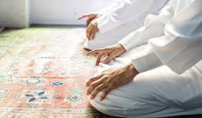 Lalu sebenarnya bagaimana waktu dan tata cara. Sholat Tarawih Ditutup Witir Jika Melanjutkan Tahajud Haruskah Witir Lagi Okezone Muslim