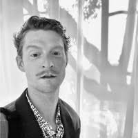 200+ profili “Nate”