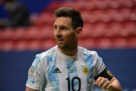 6 defende a seleção argentina, onde é capitão. Imprensa Europeia Diz Que Salario De Messi Pode Superar O De Neymar No Psg Lance