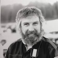 A little peak into Merritt and Tyler's engagement photos!💍 Can y'all  believe we are already planning another wedding??🥰🥰