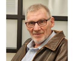 Elizabeth Brecht's Instagram, Twitter & Facebook