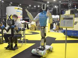 Families, elementary and junior high school students flock to robot  competition | Industry and Manufacturing News Archive | SEISANZAI Japan