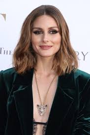In longer lengths, thick hair can be too bulky and heavy; 23 Medium Lengh Hairstyles For Thick Hair That We Love