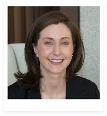 Amanda Hilton's Instagram, Twitter & Facebook