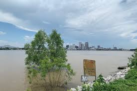 259 miles or 417 km New Orleans May Face A Storm Surge On An Already High Mississippi River This Weekend